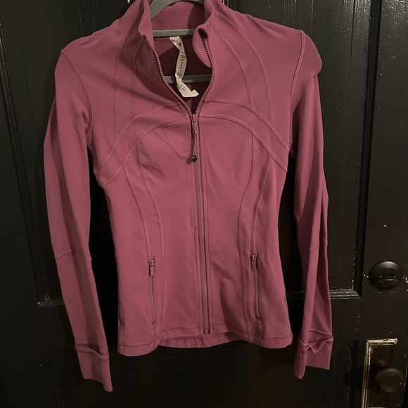 Lululemon purple define jacket - Picture 3 of 5